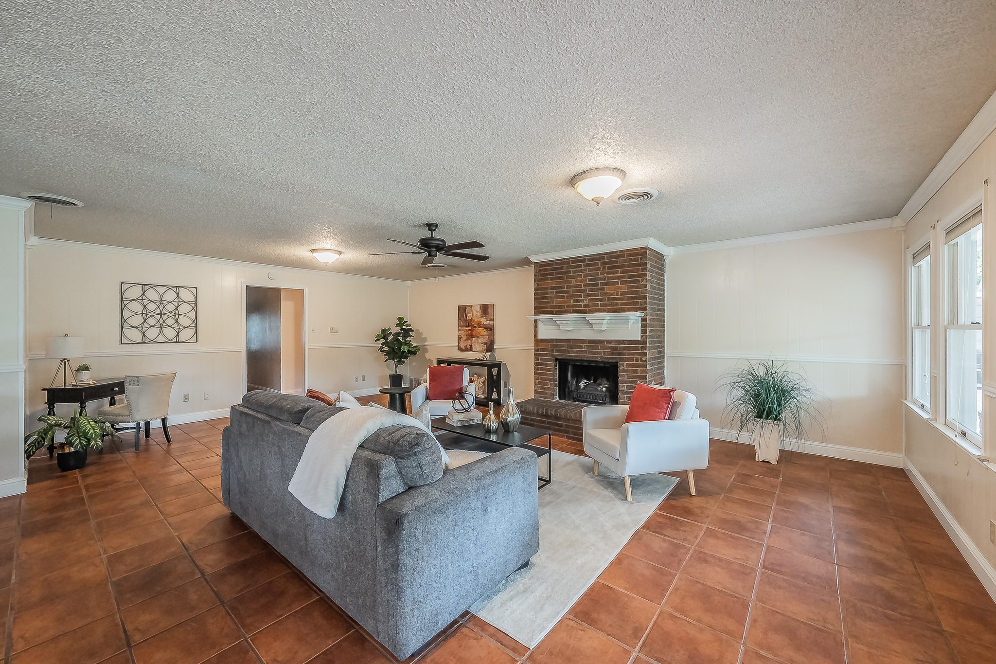 5828 Westcrest Drive W Edgecliff Village TX 76134