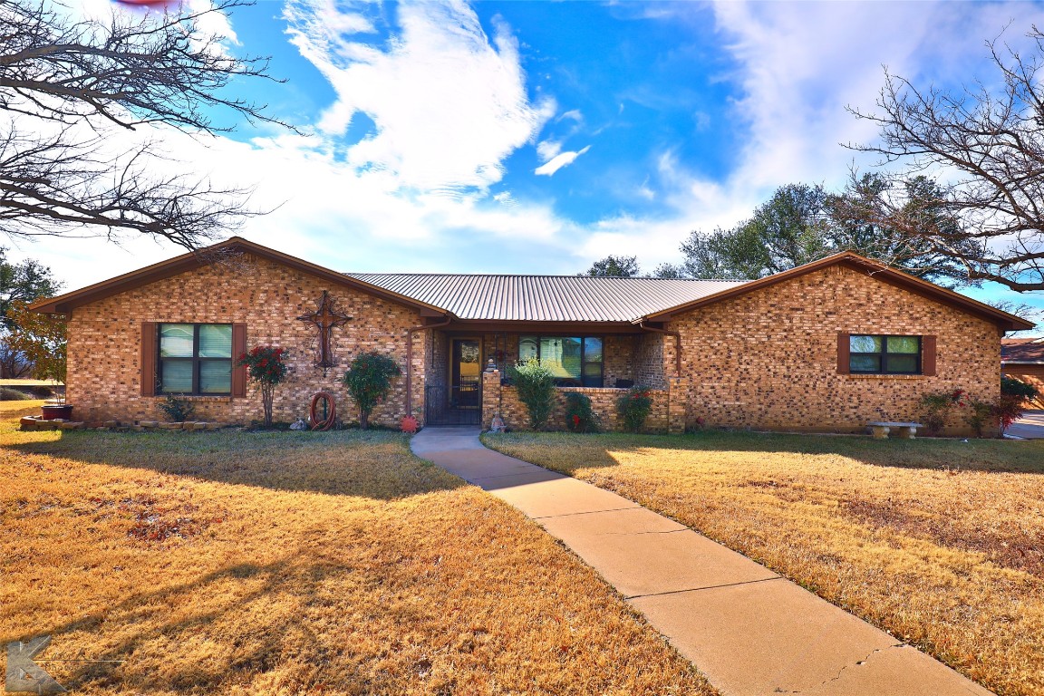 101 W Yucca Street Breckenridge TX 76424