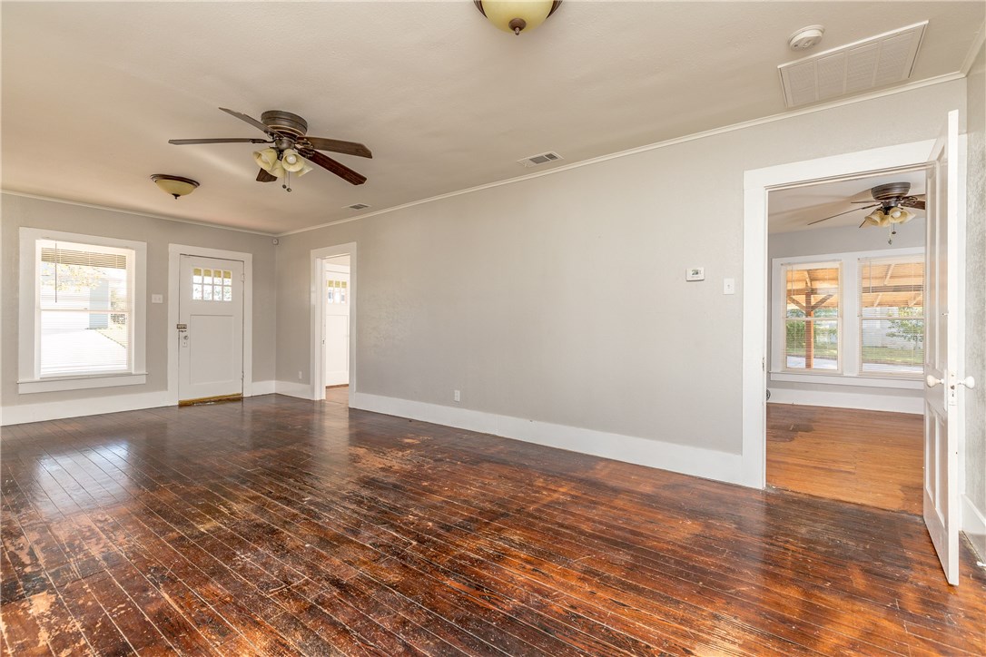 401 Harcourt Street Weatherford TX 76086