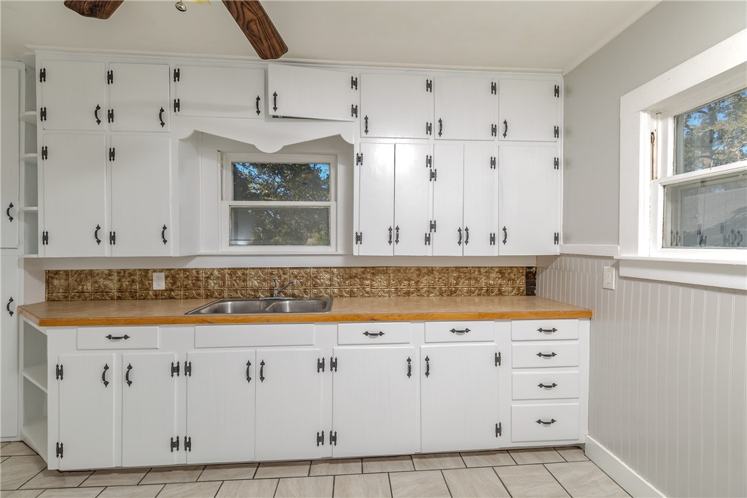 401 Harcourt Street Weatherford TX 76086