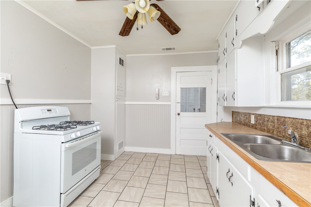 401 Harcourt Street Weatherford TX 76086