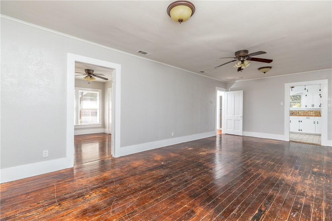 401 Harcourt Street Weatherford TX 76086