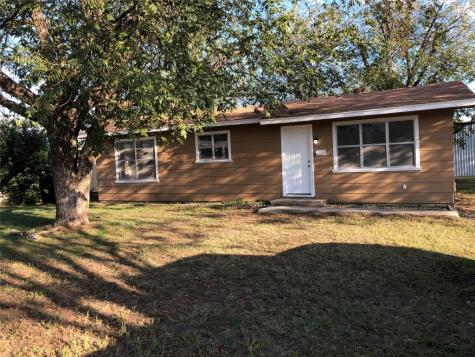 1112 Magnolia Street Brownwood TX 76801