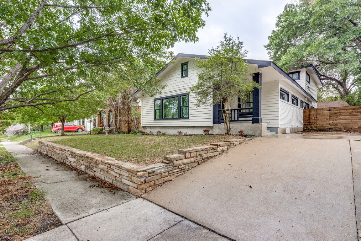 3919 Byers Avenue Fort Worth TX 76107