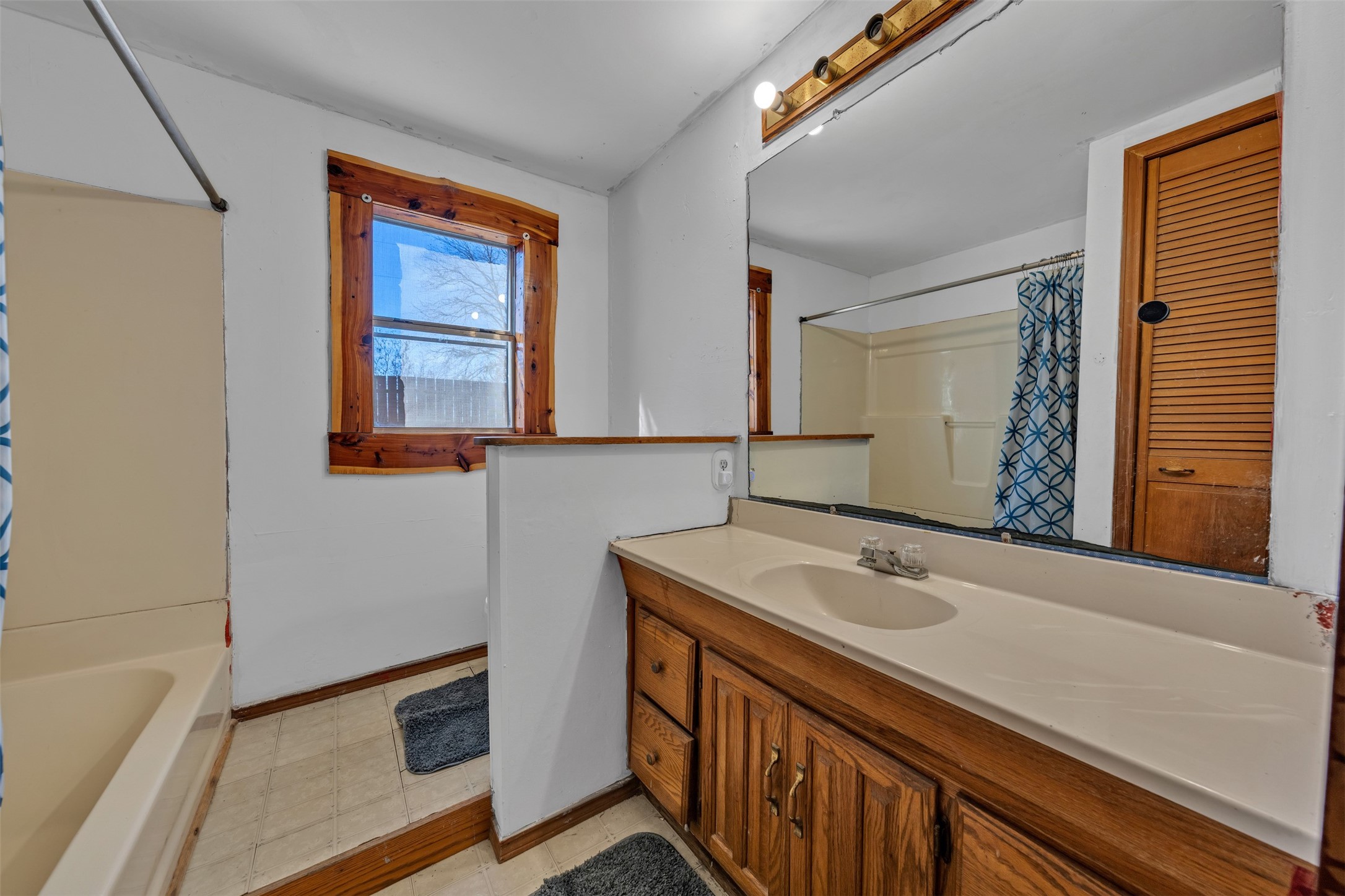 5920 Walnut Creek Drive Granbury TX 76049