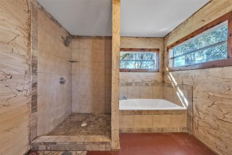 5920 Walnut Creek Drive Granbury TX 76049