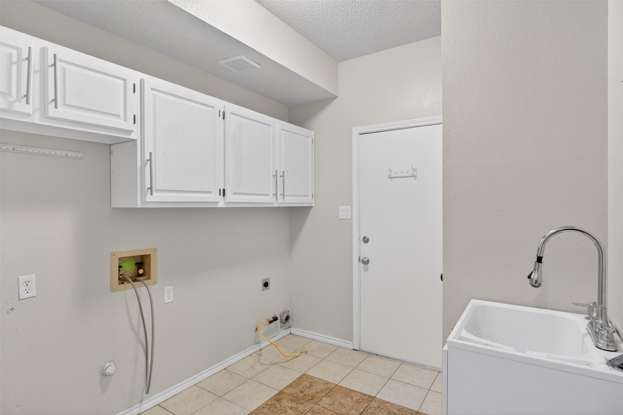 2622 Covington Drive Garland TX 75040