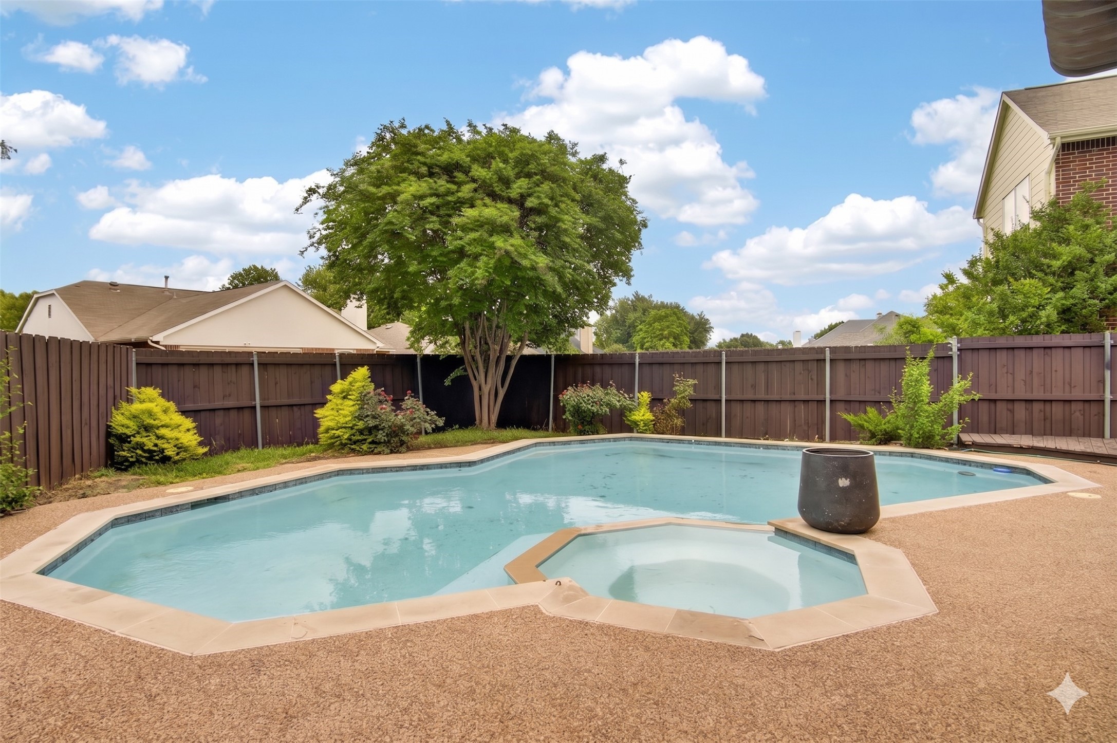 2622 Covington Drive Garland TX 75040