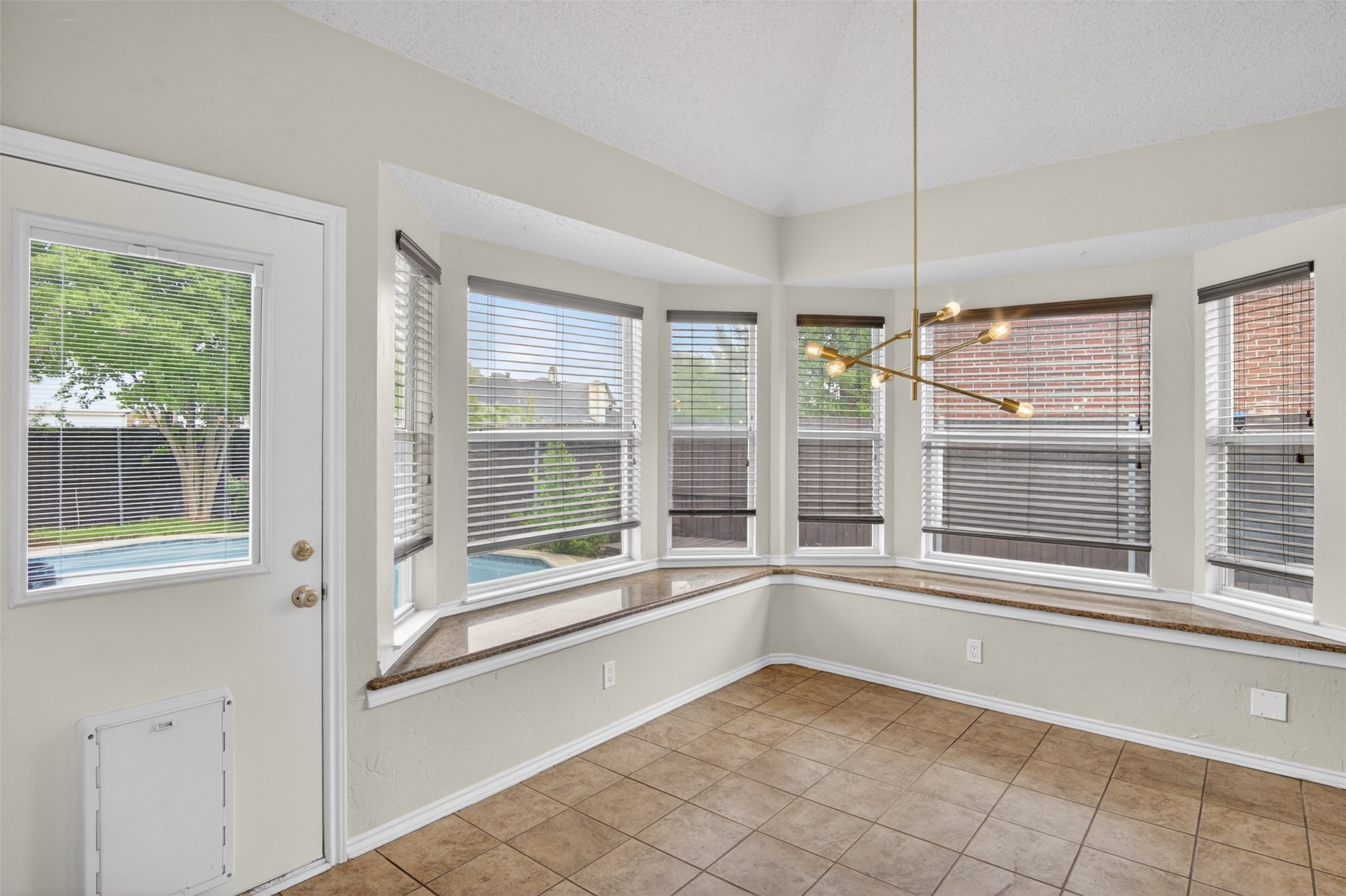 2622 Covington Drive Garland TX 75040