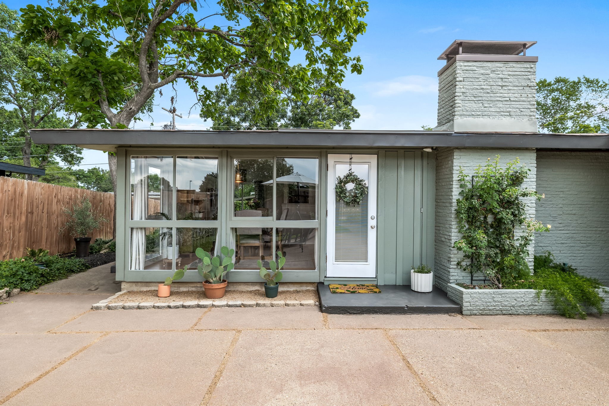 2633 Millmar Drive Dallas TX 75228