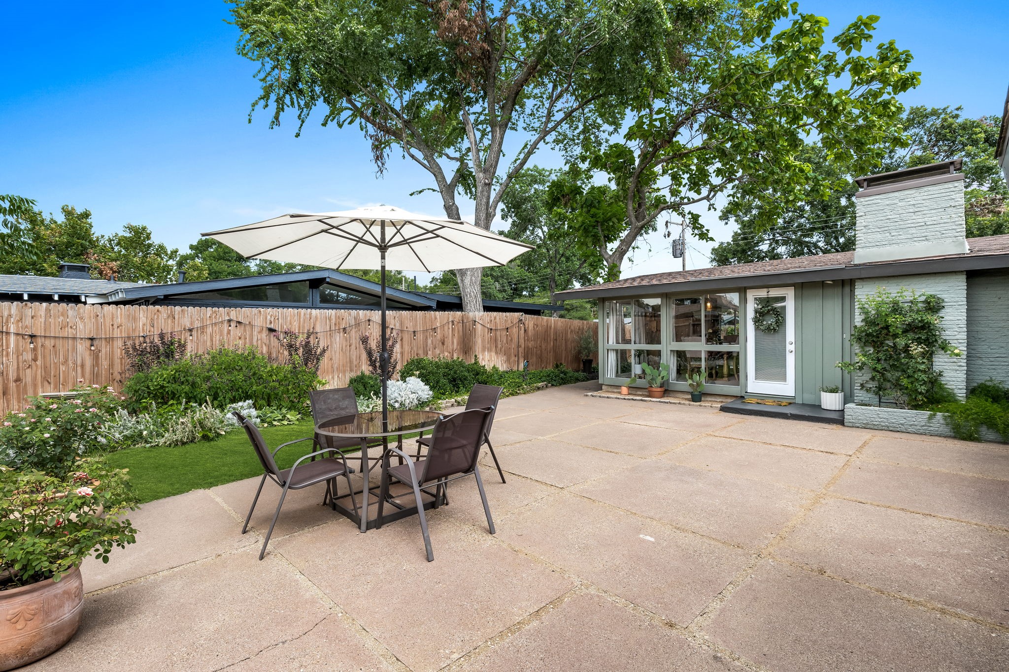 2633 Millmar Drive Dallas TX 75228