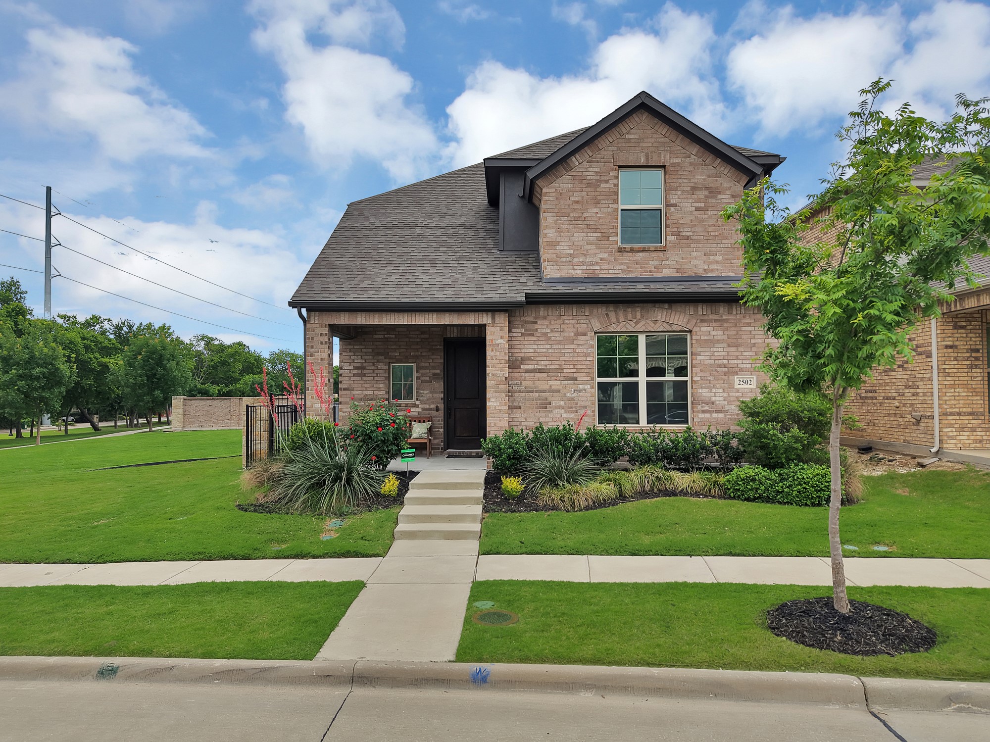 2502 Westbank Trail Garland TX 75042