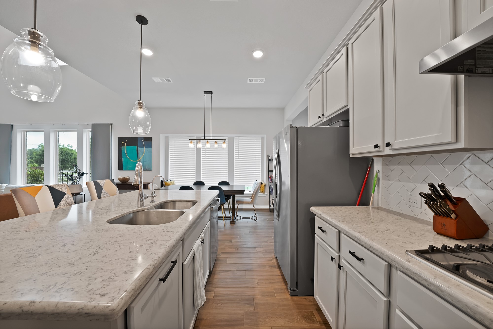 2502 Westbank Trail Garland TX 75042