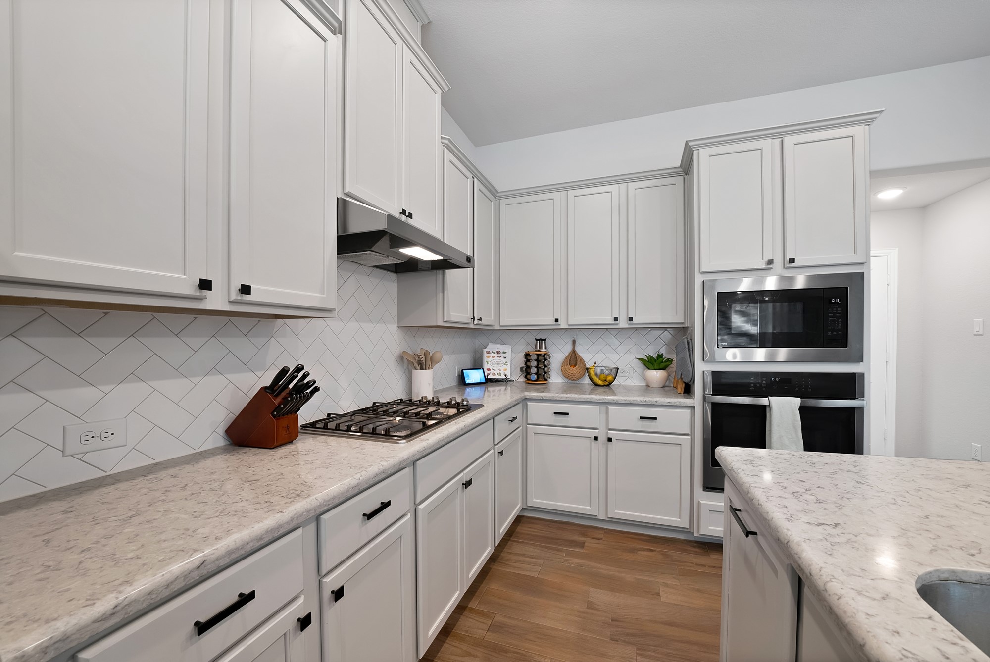 2502 Westbank Trail Garland TX 75042