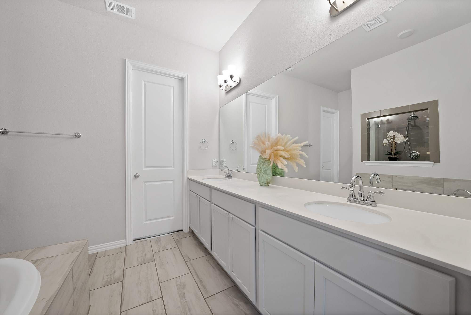2502 Westbank Trail Garland TX 75042