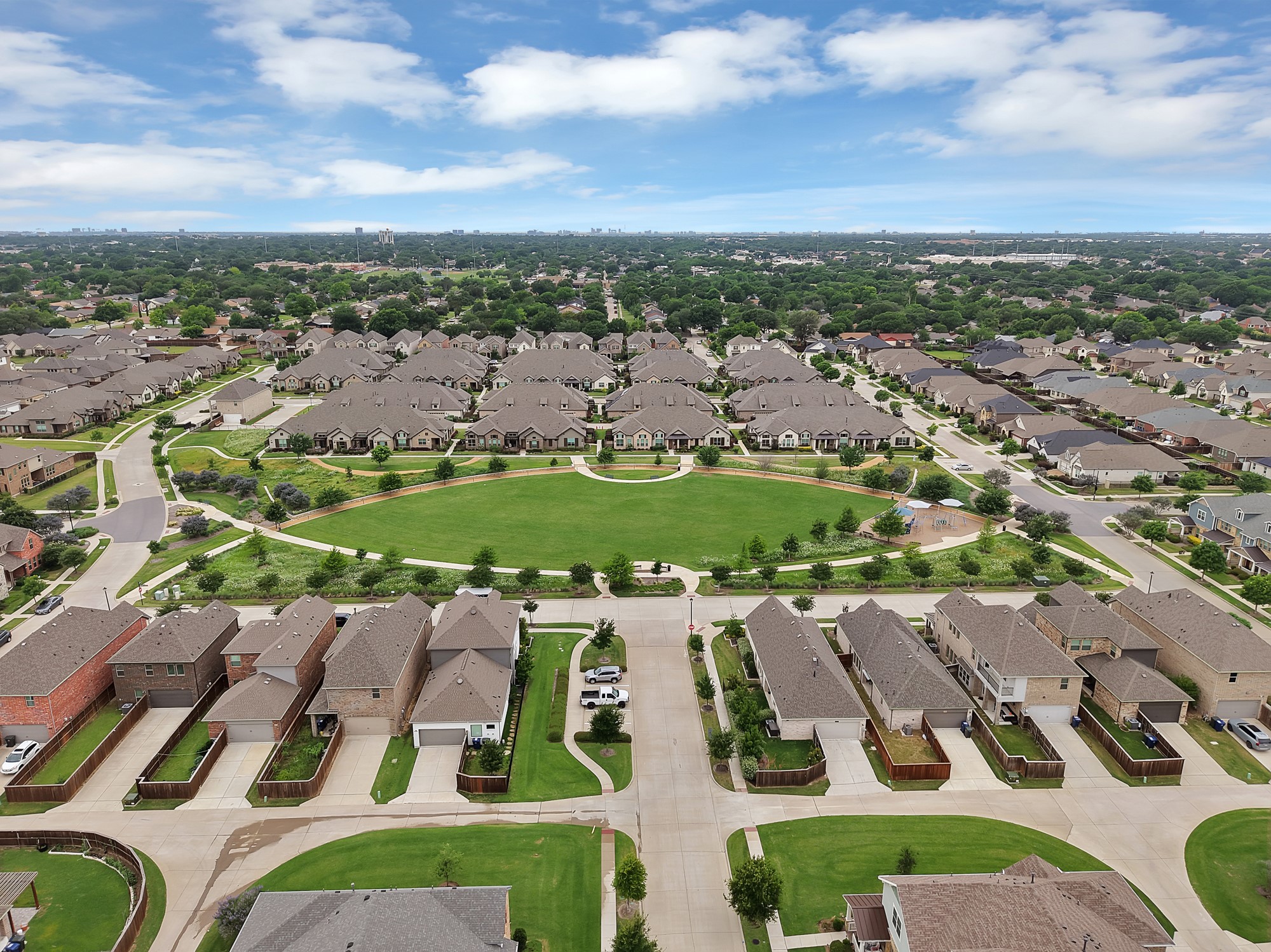 2502 Westbank Trail Garland TX 75042