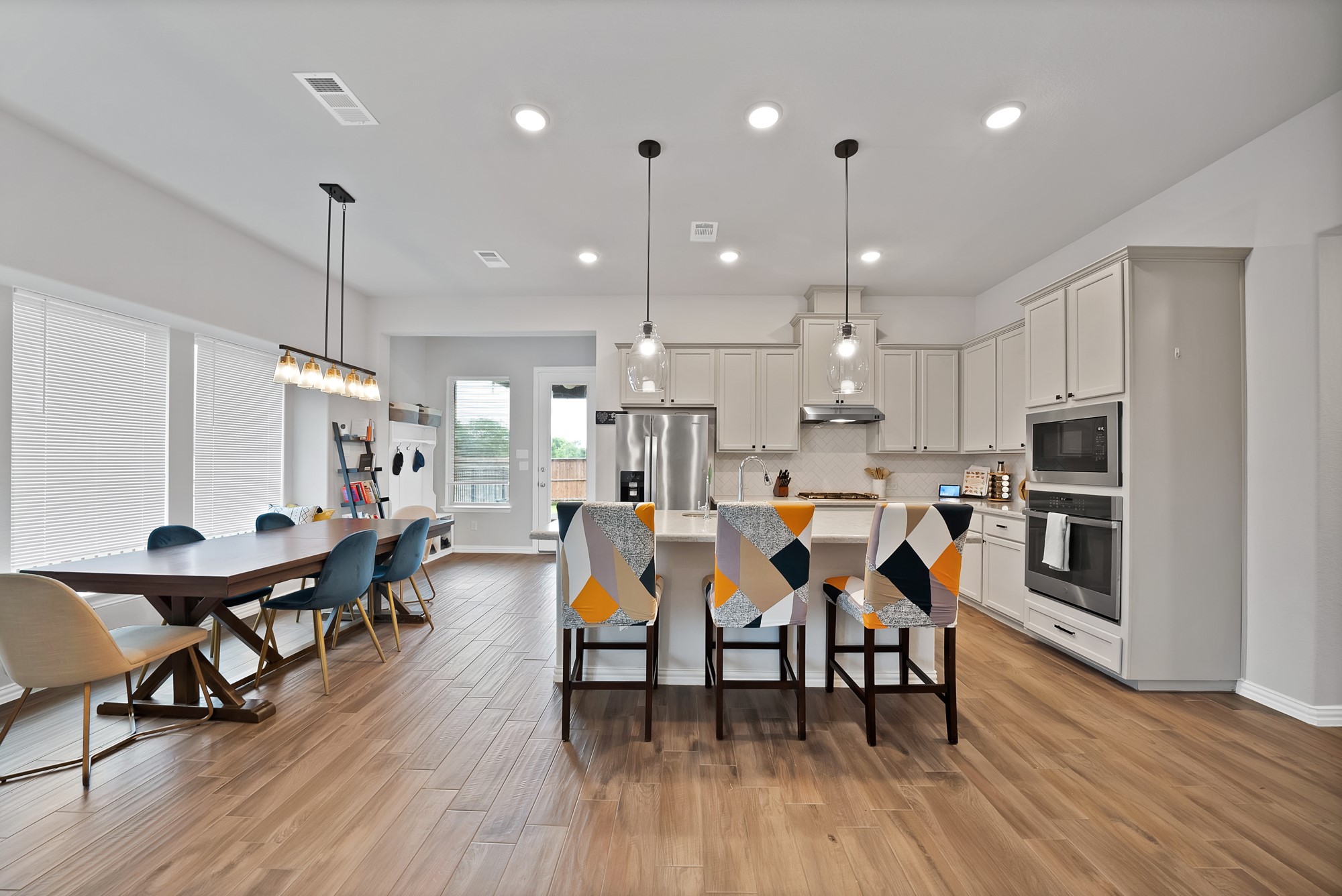 2502 Westbank Trail Garland TX 75042