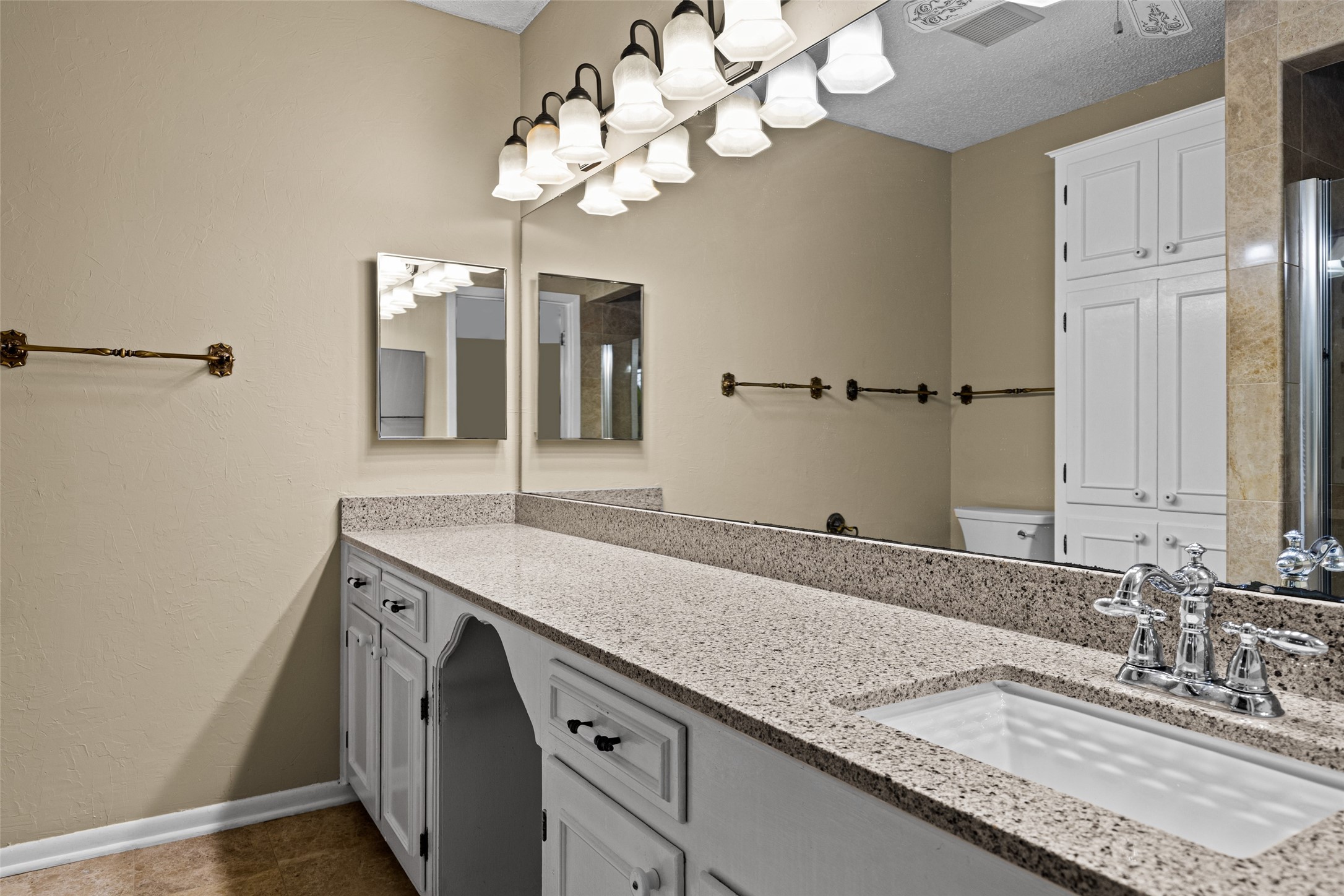 3215 Restview Street Longview TX 75605