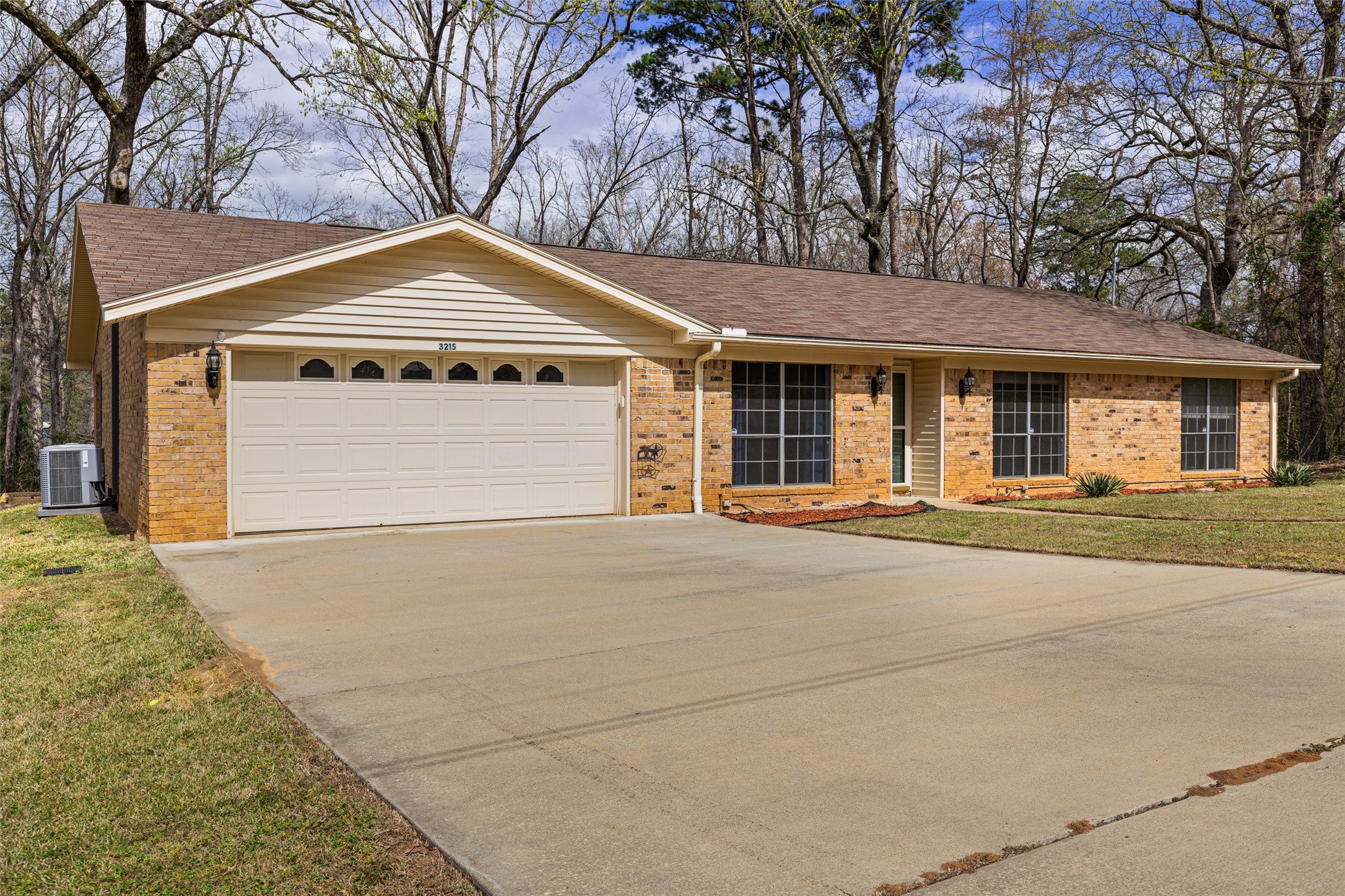 3215 Restview Street Longview TX 75605