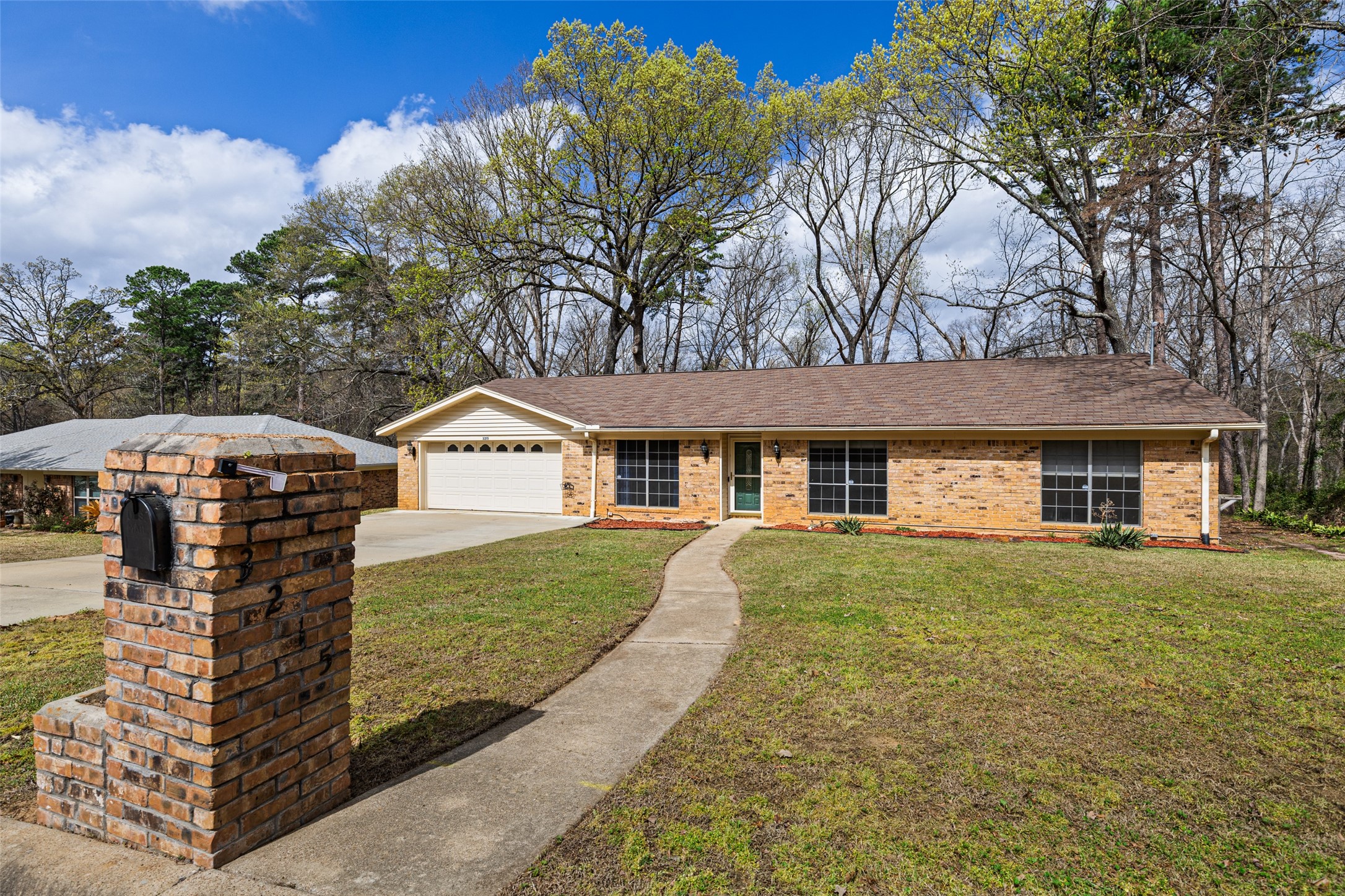 3215 Restview Street Longview TX 75605