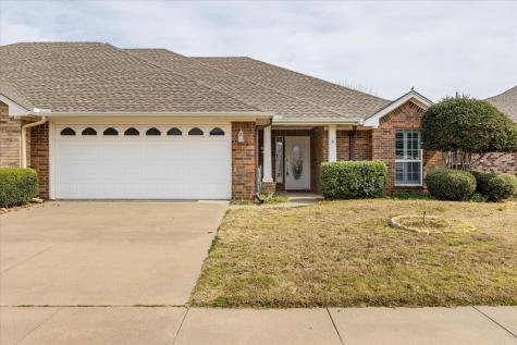 1005 Hayden Court Granbury TX 76048
