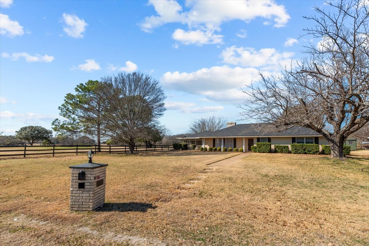 9313 Tree Lake Drive Waco TX 76708