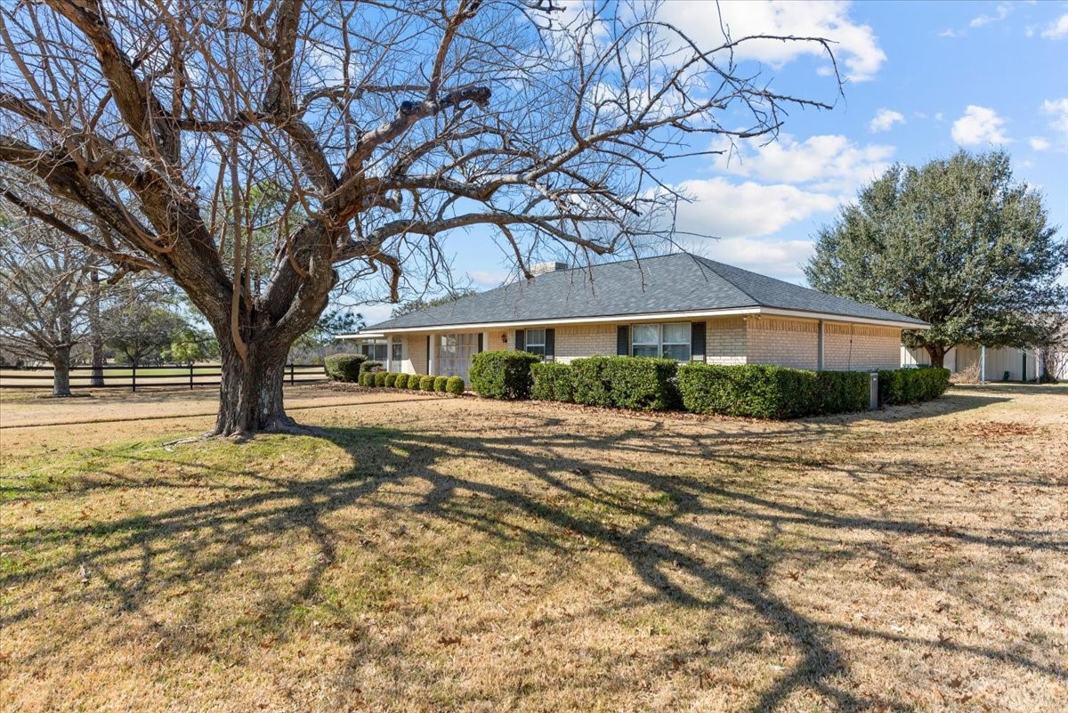 9313 Tree Lake Drive Waco TX 76708