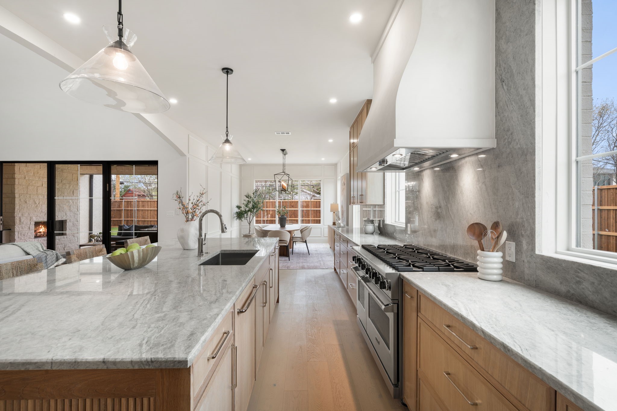 10917 Beauty Lane Dallas TX 75229