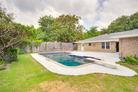 2400 W Lavender Lane Arlington TX 76013