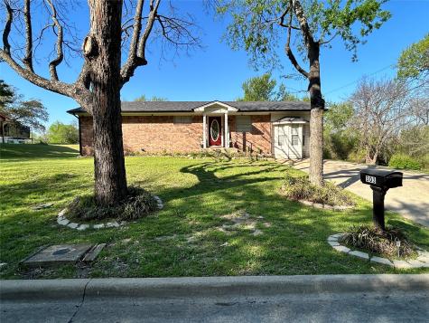 303 N Caesar Street Ennis TX 75119