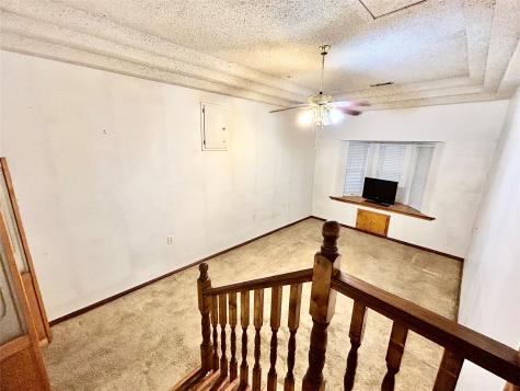 303 N Caesar Street Ennis TX 75119