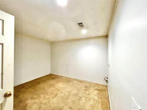 303 N Caesar Street Ennis TX 75119