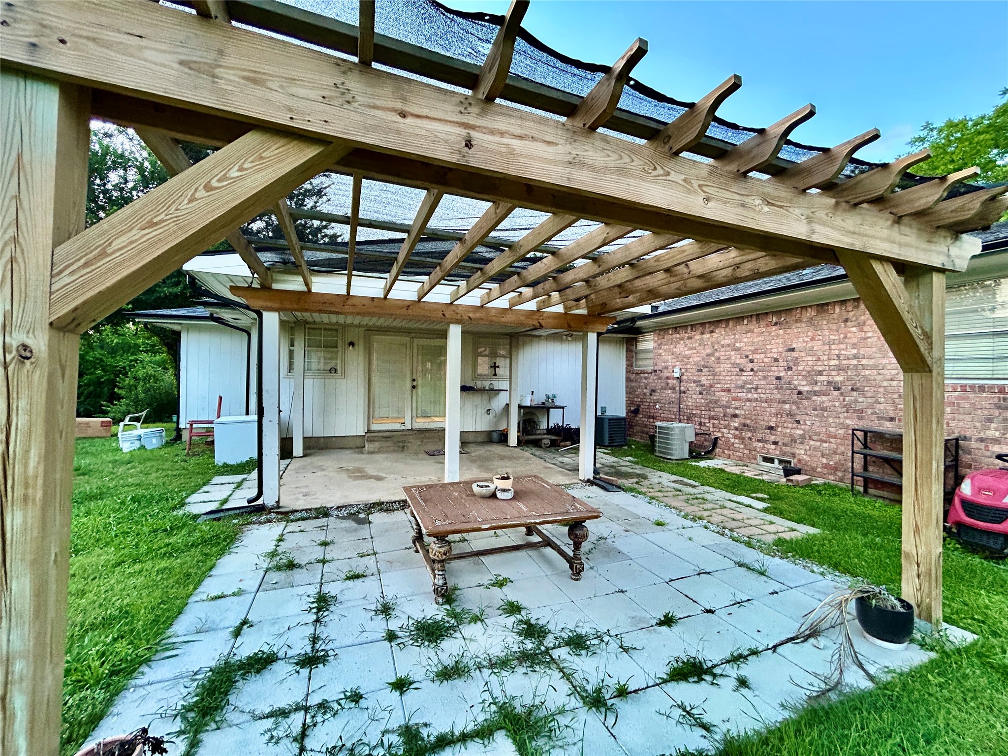 303 N Caesar Street Ennis TX 75119
