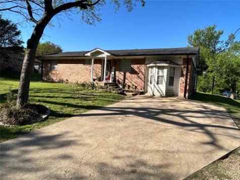 303 N Caesar Street Ennis TX 75119