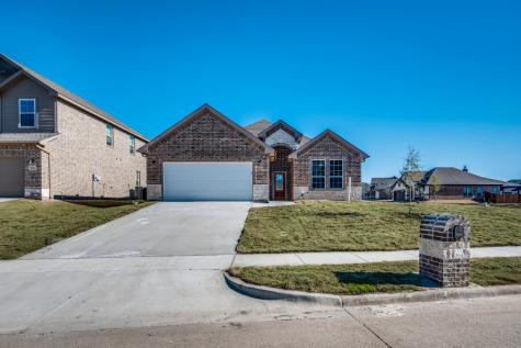811 Woodcrest Drive Ennis TX 75119