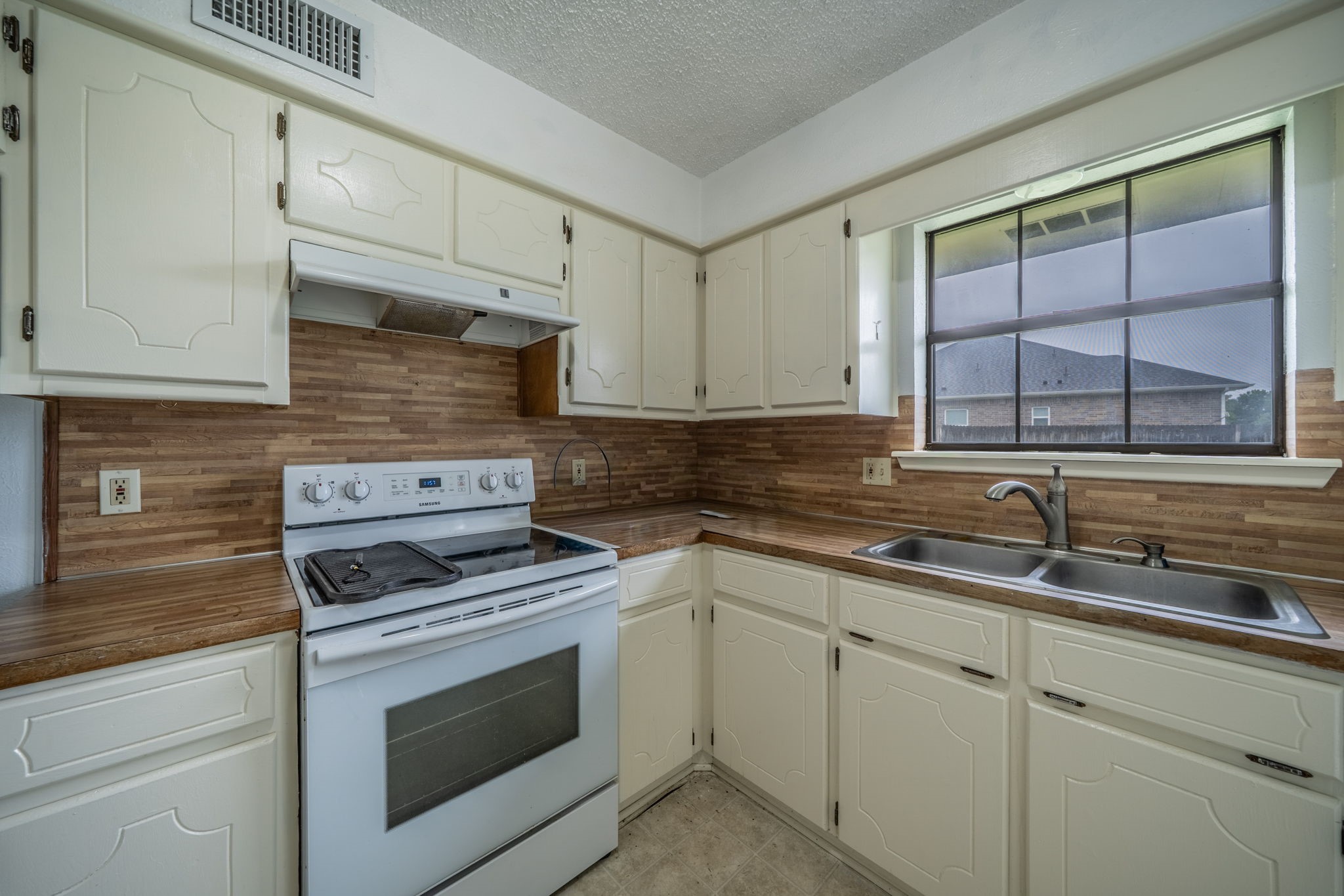 516 Venice Drive Italy TX 76651