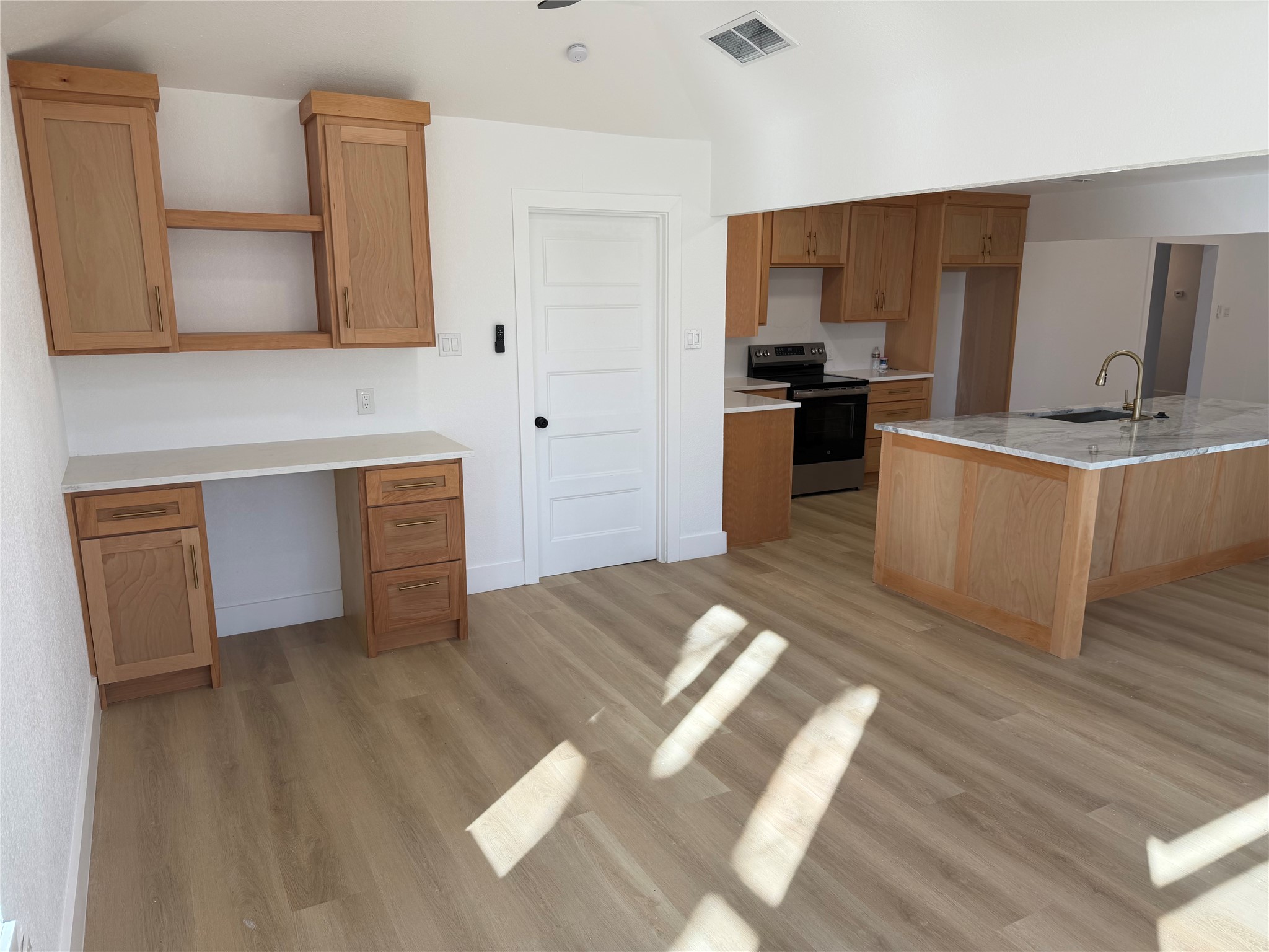129 Oak Trail Burleson TX 76028