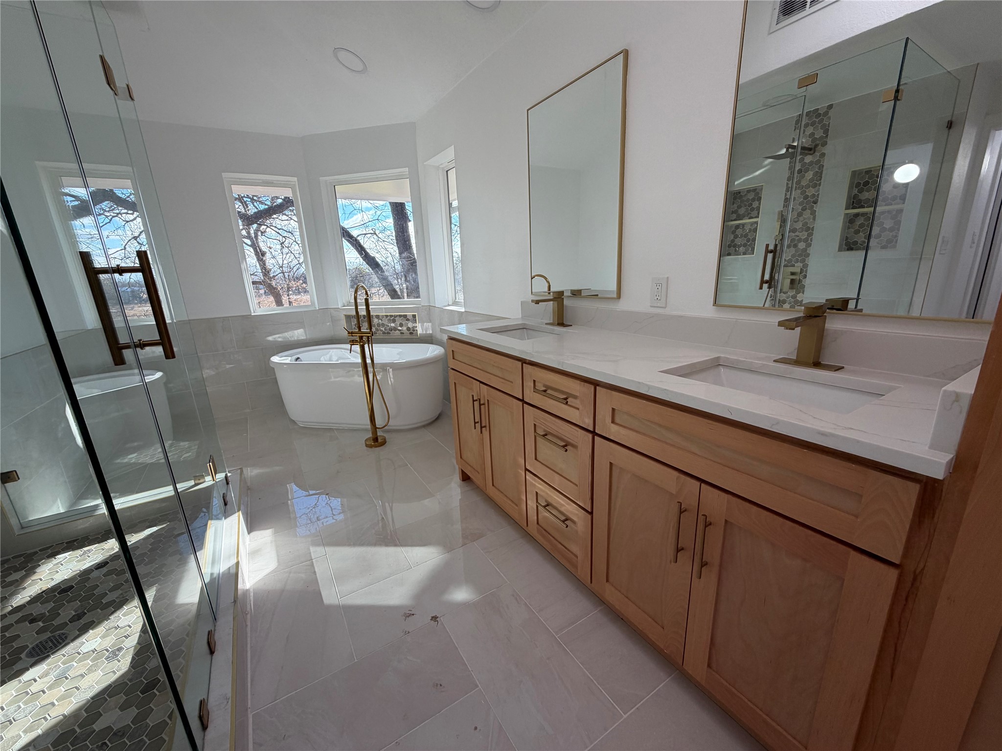 129 Oak Trail Burleson TX 76028