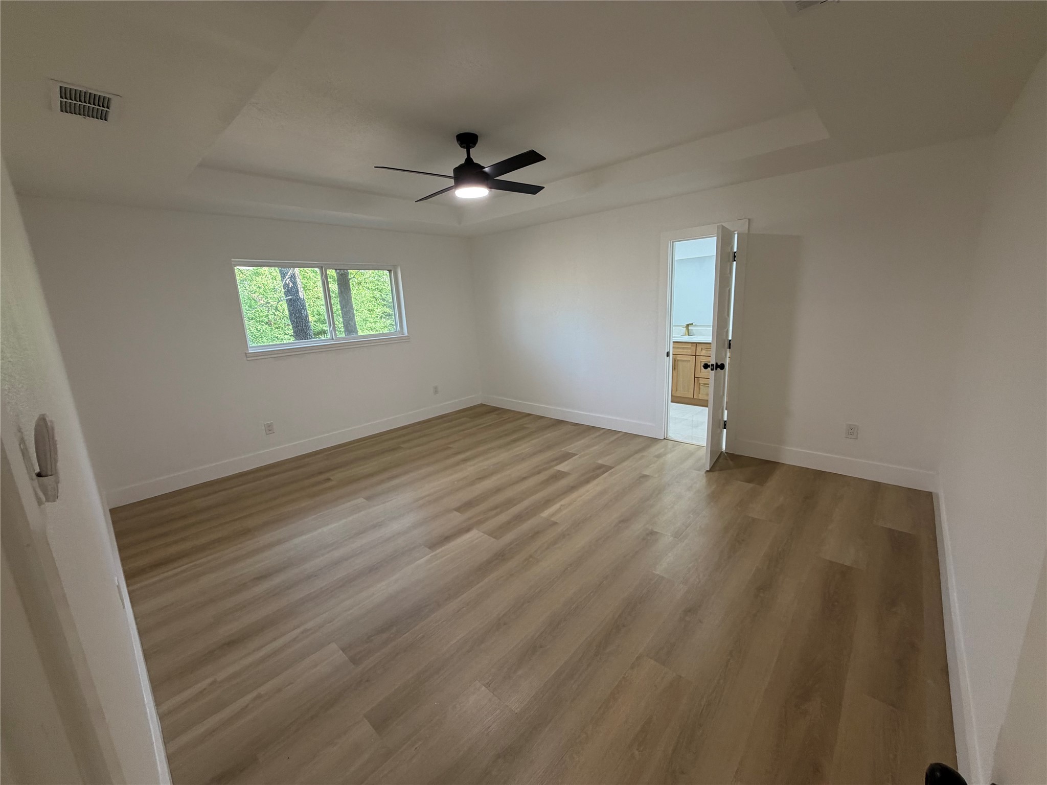129 Oak Trail Burleson TX 76028