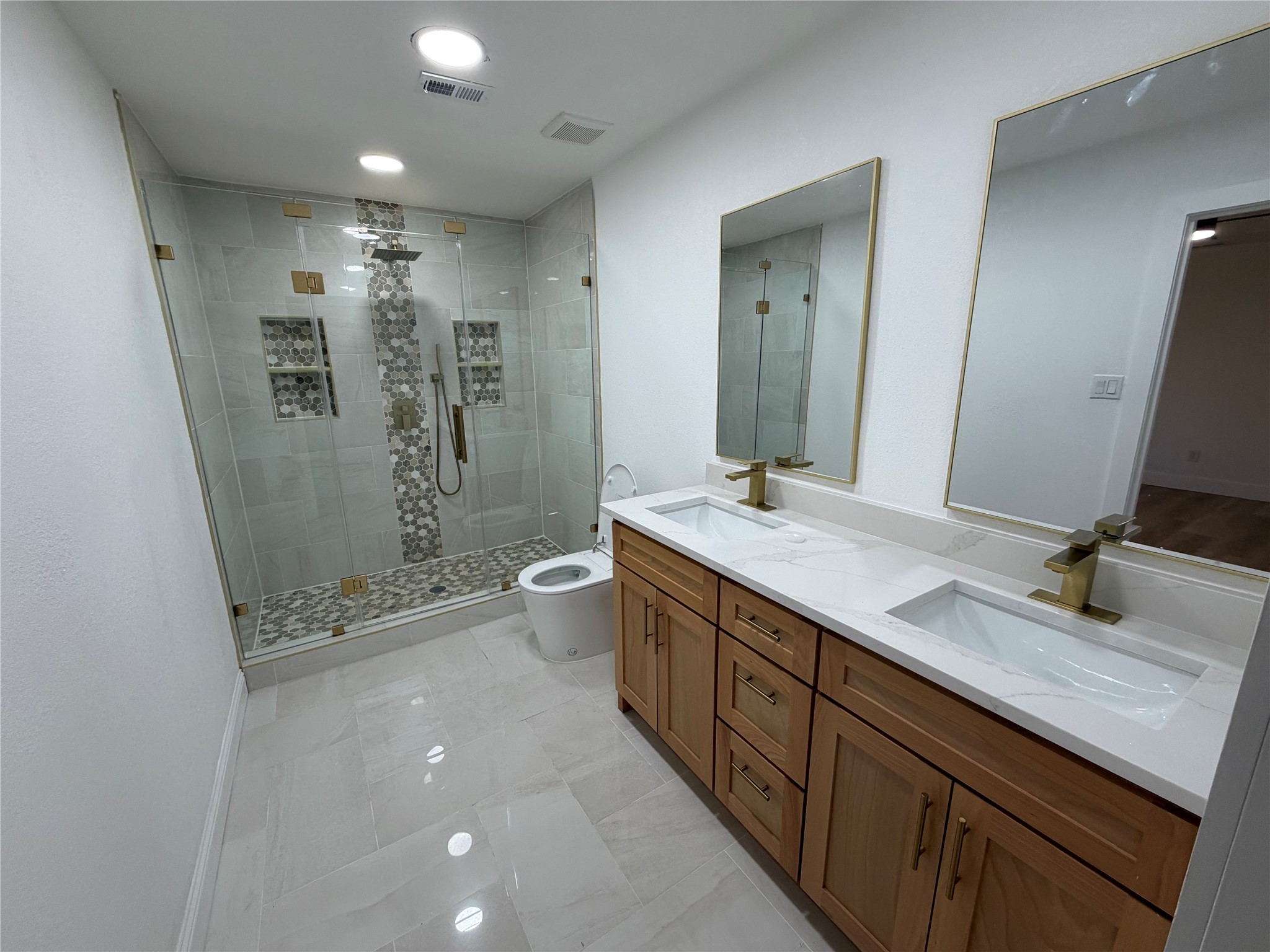 129 Oak Trail Burleson TX 76028