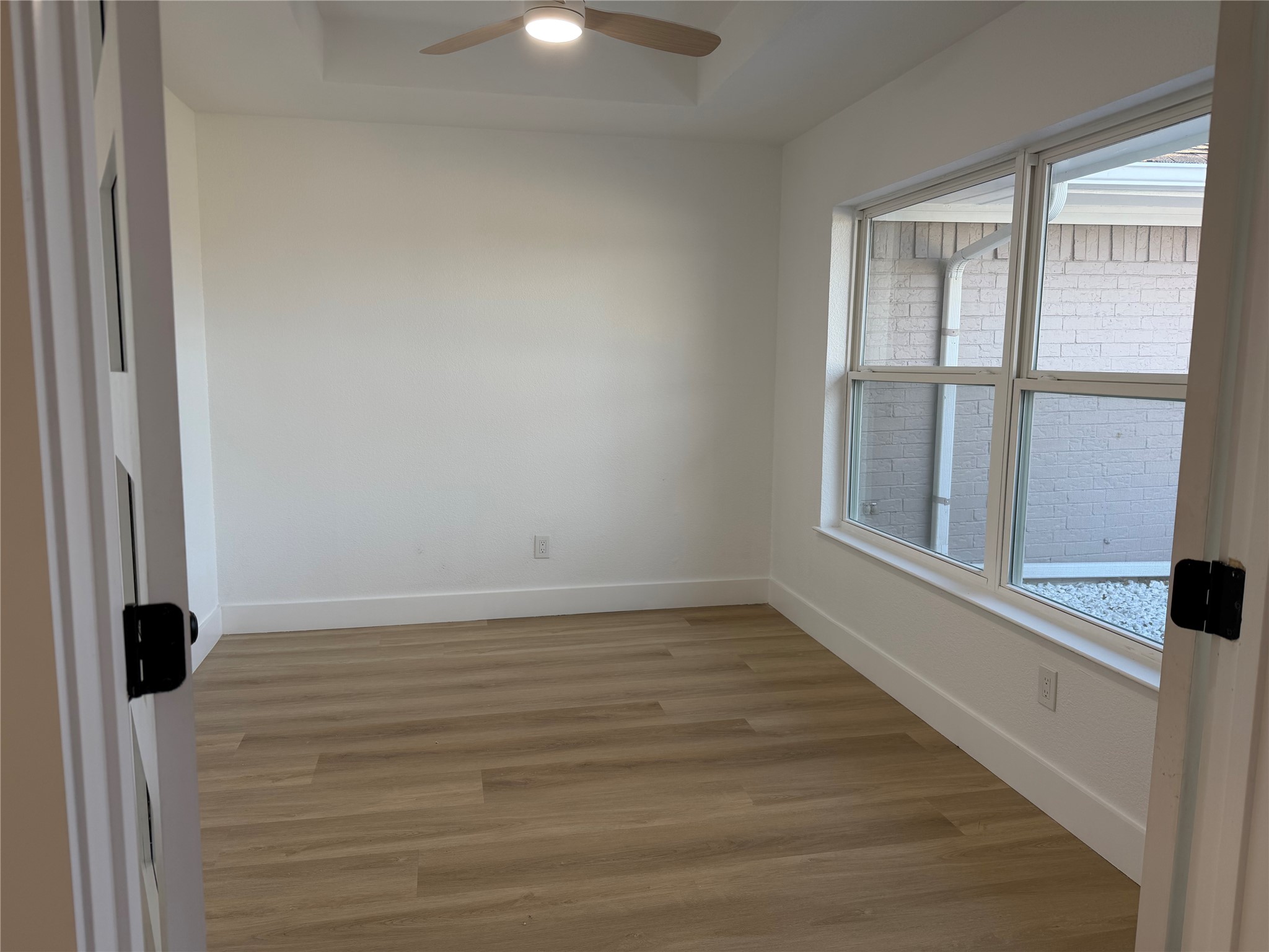 129 Oak Trail Burleson TX 76028