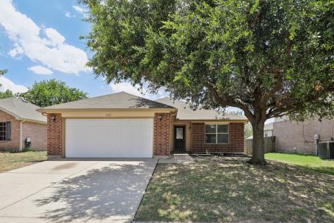 812 Flamingo Drive Saginaw TX 76131