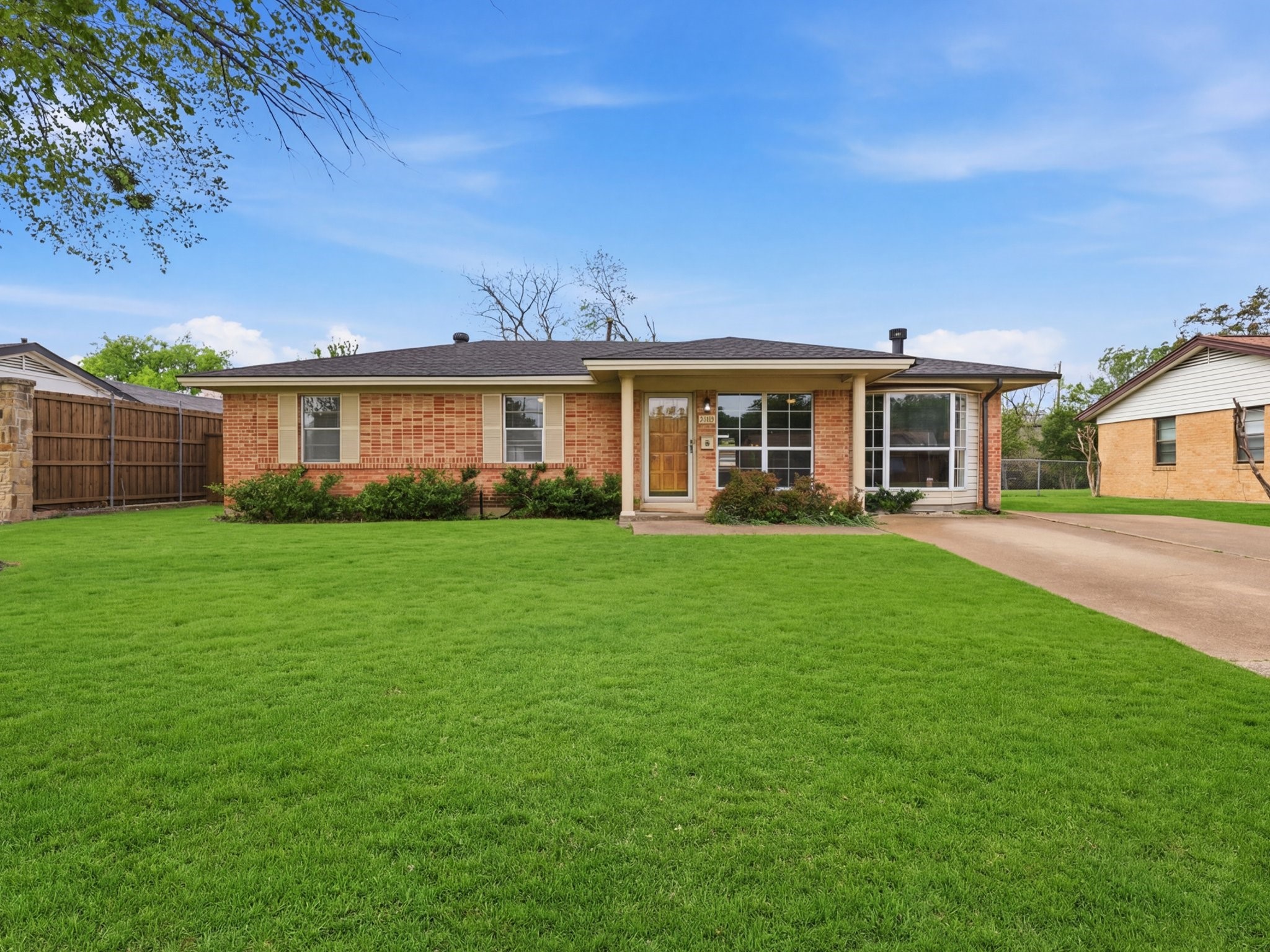2613 W Rochelle Road Irving TX 75062