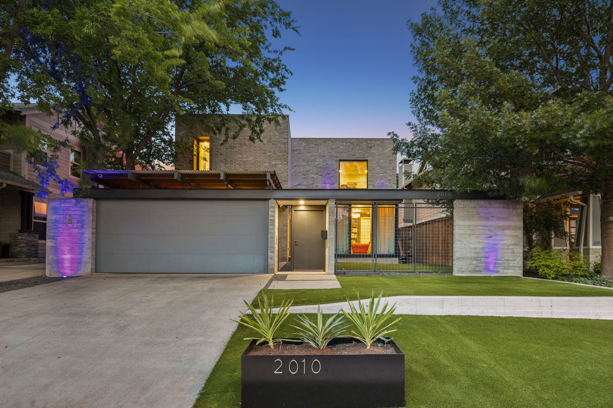 2010 Mcmillan Avenue Dallas TX 75206