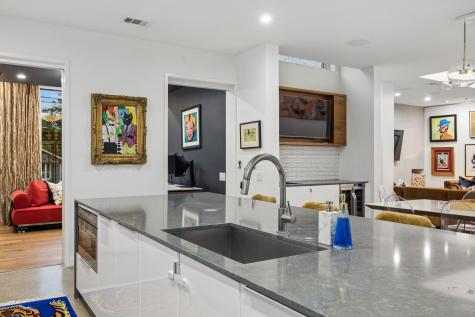 2010 Mcmillan Avenue Dallas TX 75206