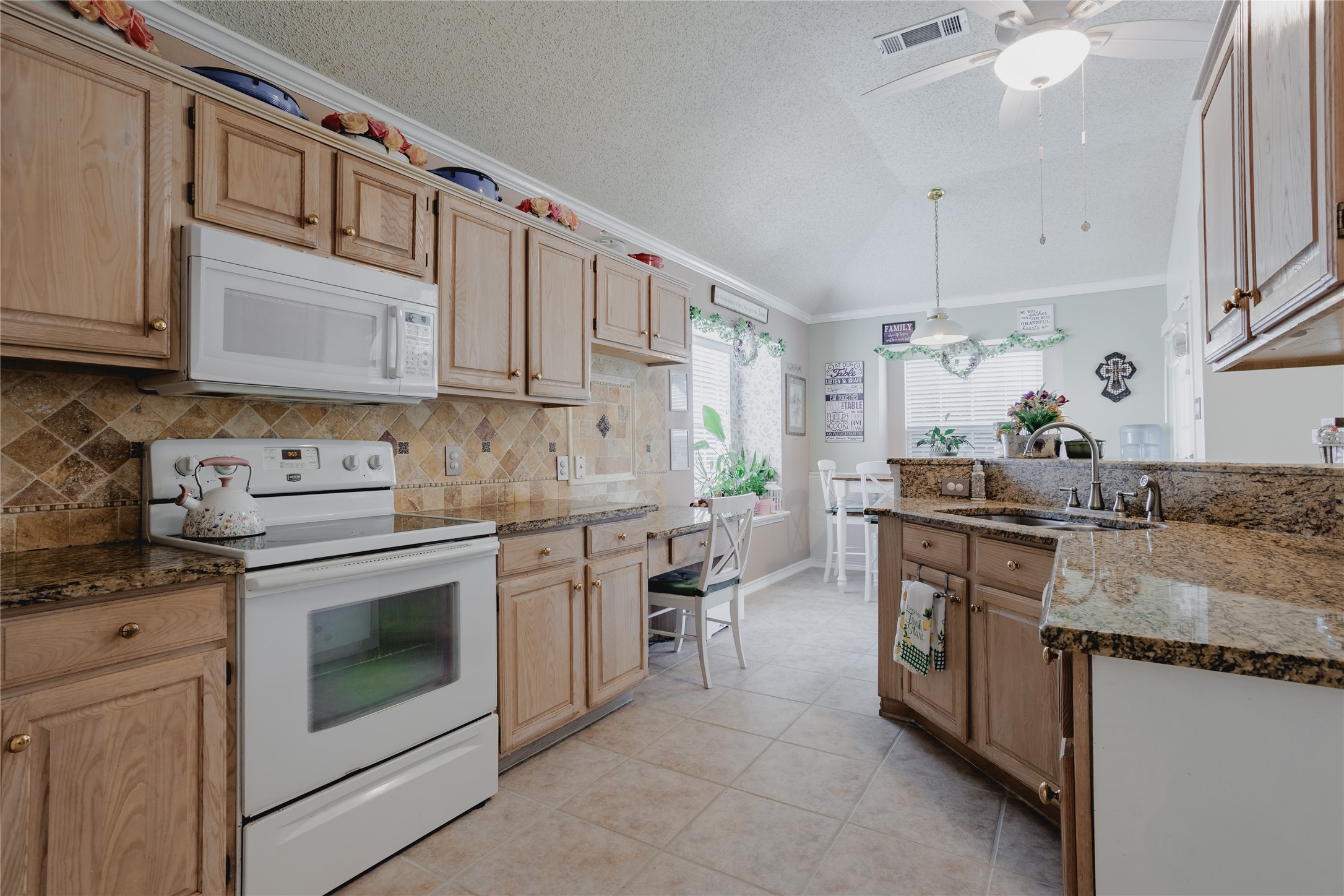 7115 Oaklawn Sachse TX 75048