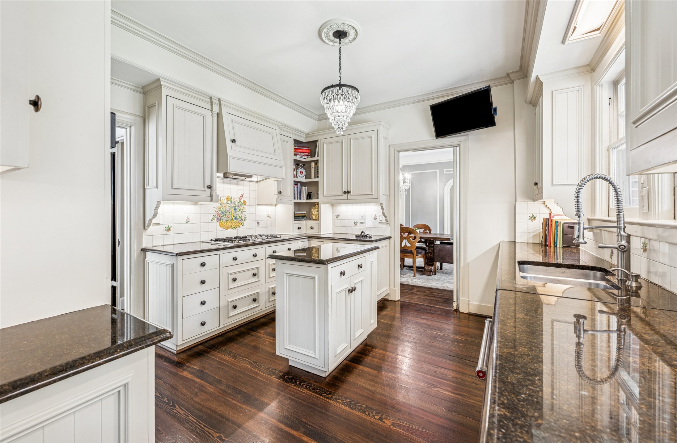 6006 Swiss Avenue Dallas TX 75214