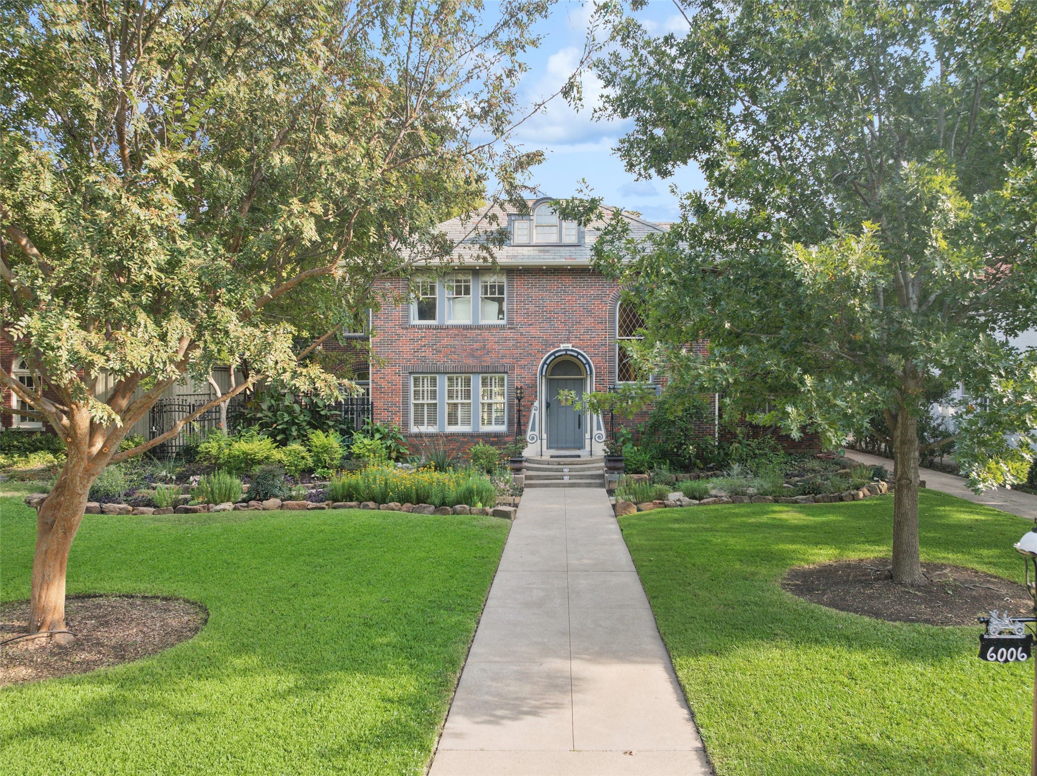 6006 Swiss Avenue Dallas TX 75214