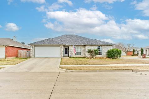 545 Nathan Street Saginaw TX 76179