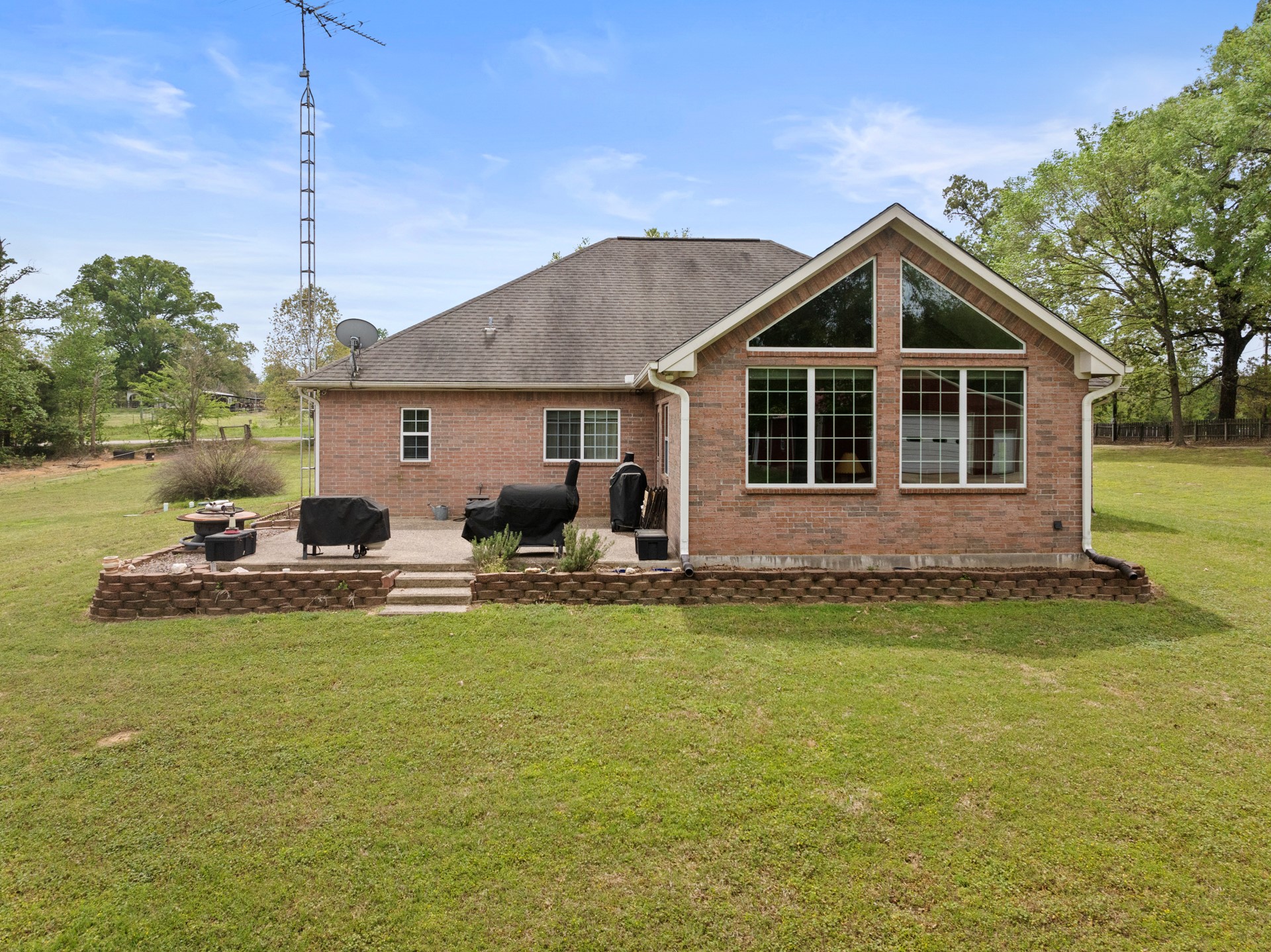 875 County Road 4360 Scroggins TX 75480